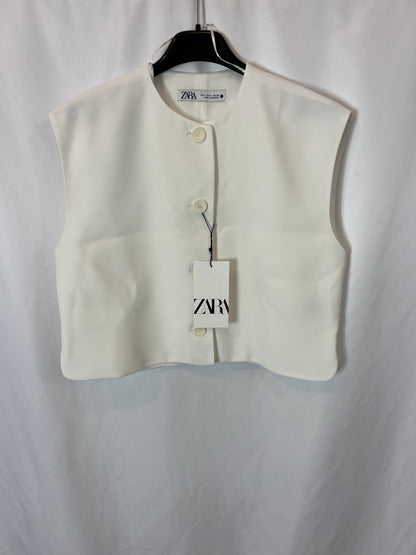 ZARA. chaleco blanco abotonado  T.s