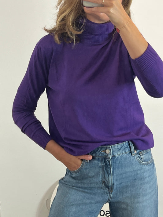 PPT. Jersey morado cuello vuelto  T.u(s/m)