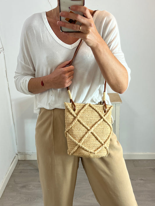 SEZANE. Bolso rafia natural detalles piel