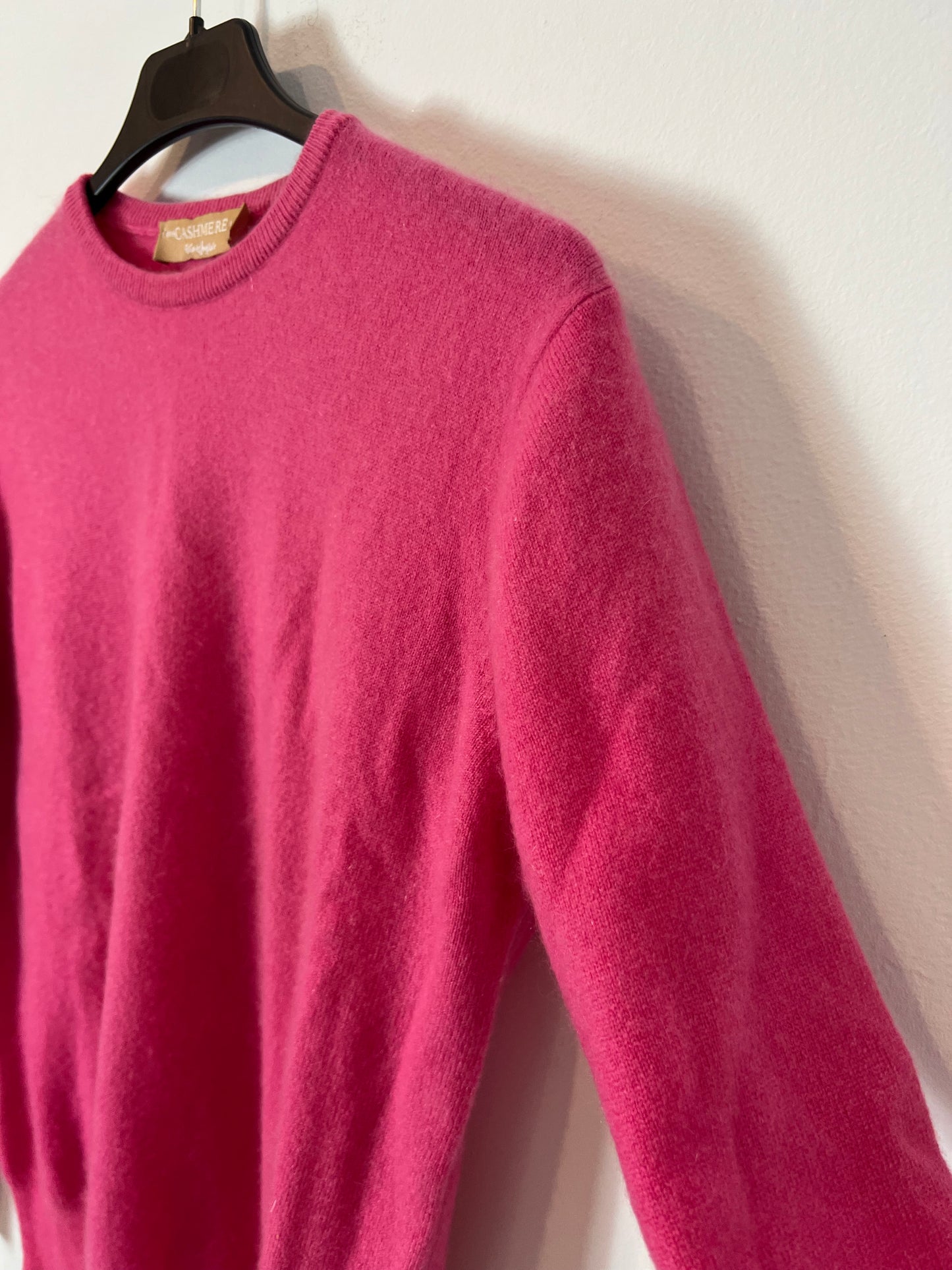 EL CORTE INGLÉS. Jersey fucsia cashmere. T 40 ( S/M)