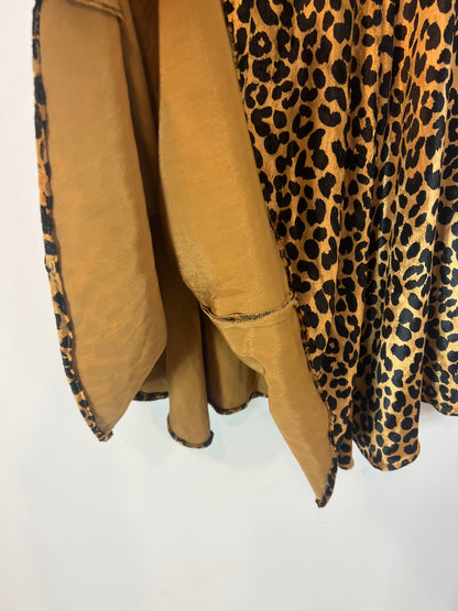 OTRAS. Falda midi terciopelo animal print. T XS