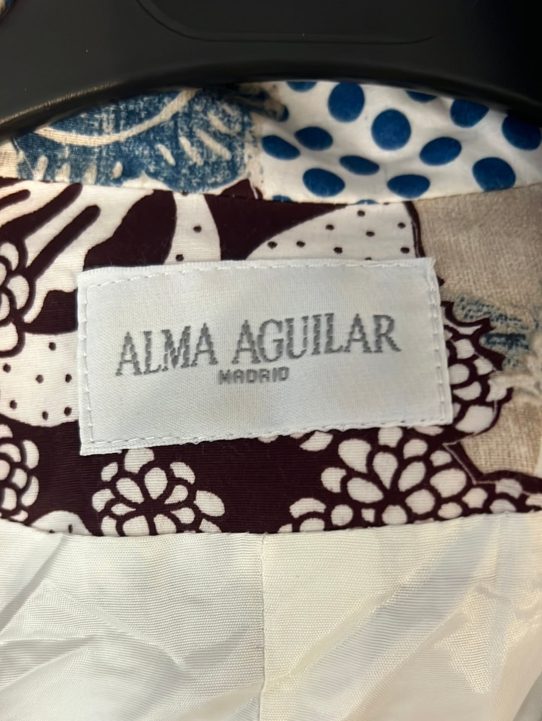 ALMA AGUILAR. Total look chaqueta y falda. T 38