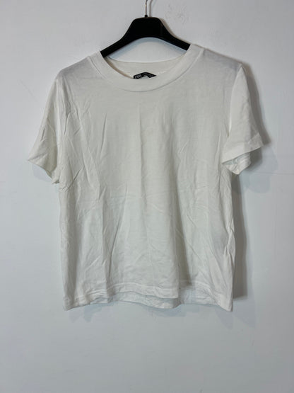 ZARA. Camiseta blanca básica. T M