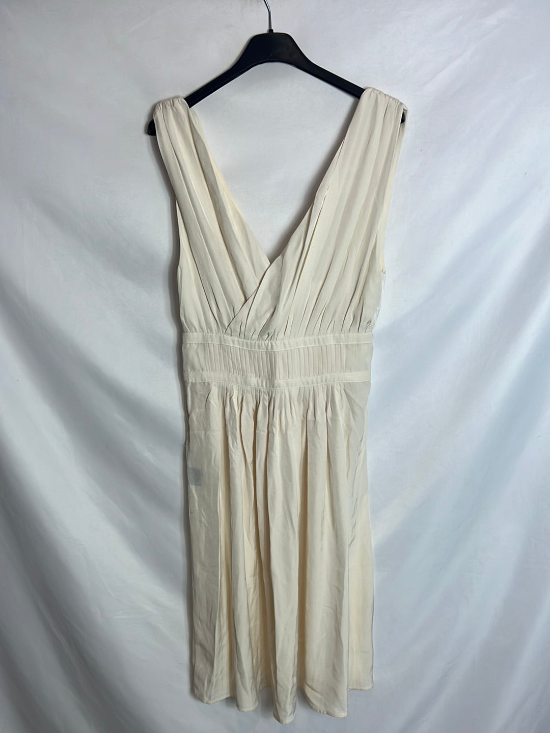 ISABEL MARANT ÉTOILE. Vestido beige fluido escote T 36