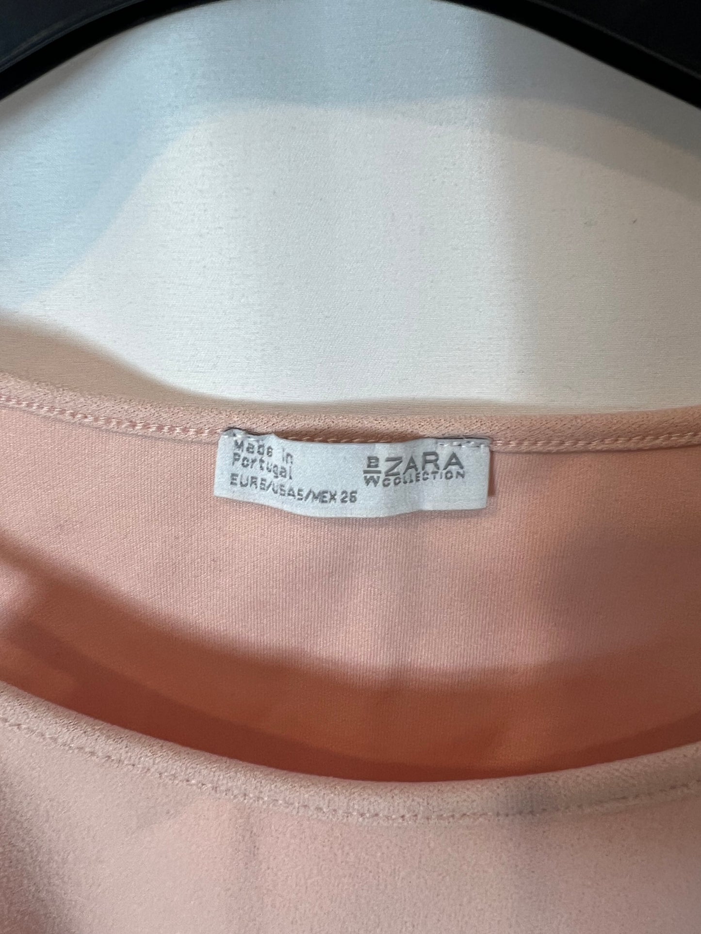 ZARA. Top rosa elástico volante. T S