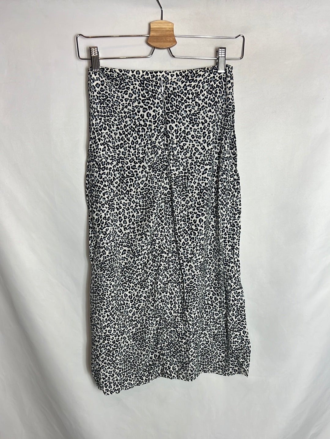 BRANDY MELVILLE. Falda midi animal print. T XS