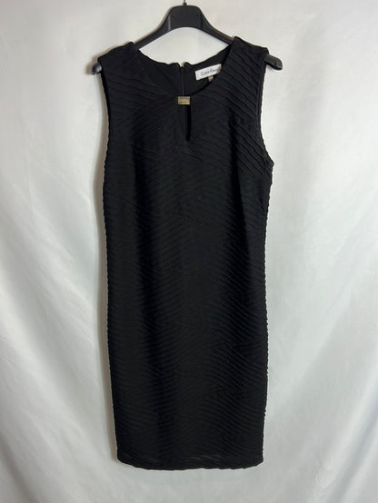 CALVIN KLEIN. Vestido negro textura . TM