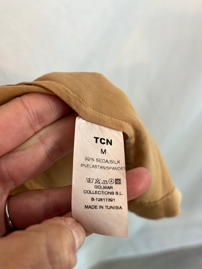 TCN. Blazer fluida seda camel. T M