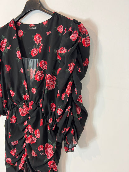 BOOHOO. Vestido corto flores fruncidos.- T 12 (M)