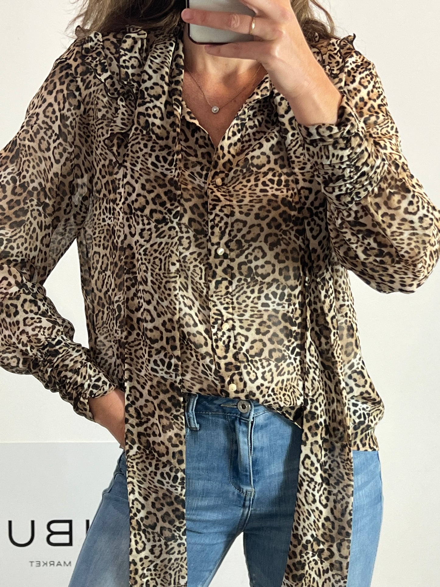 ZARA. Blusa animal print semitransparente . T M