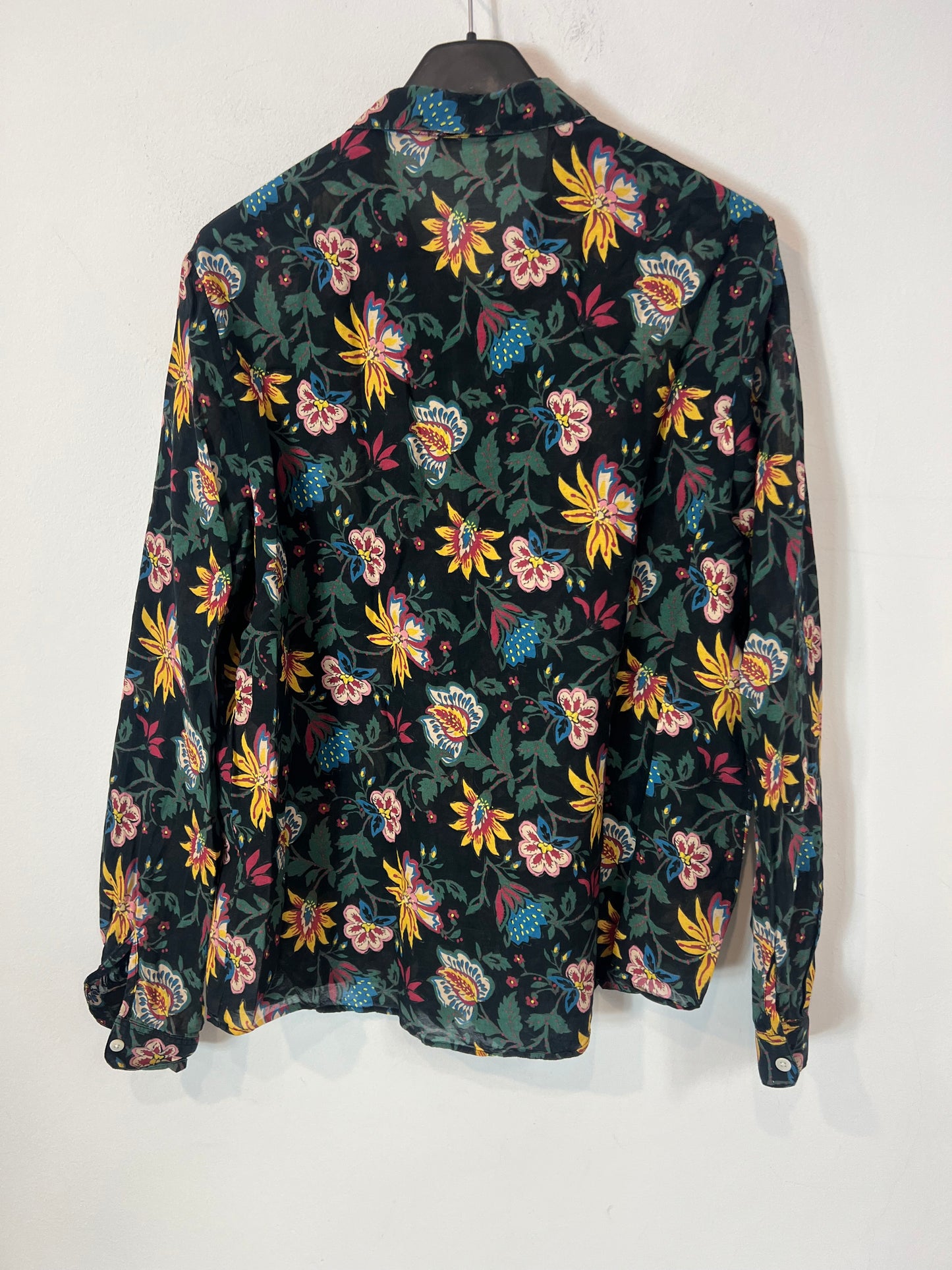 SEZANE. camisa negra flores T.36