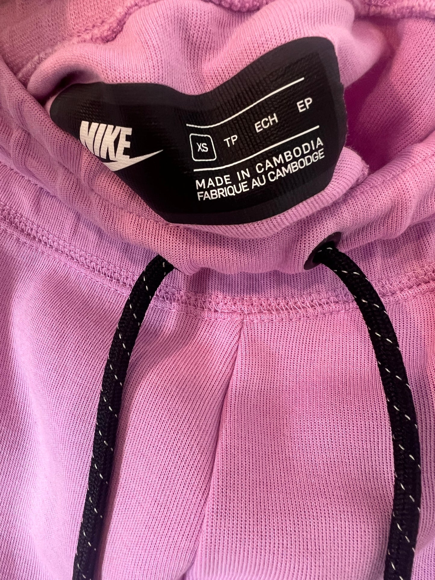 NIKE. Conjunto sudadera y pantalón felpa. T XS