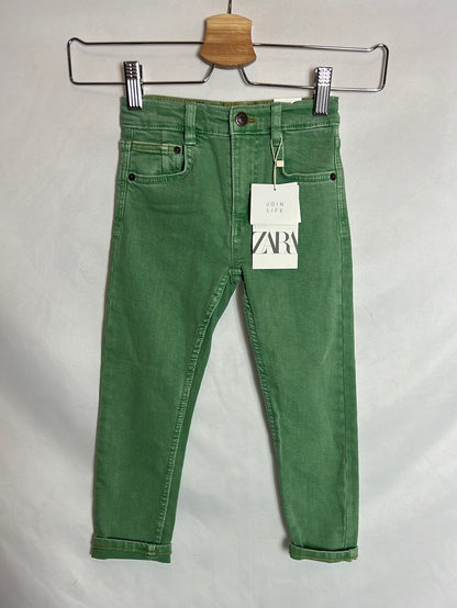 ZARA.  Denim verde elástico. T 4-5 años