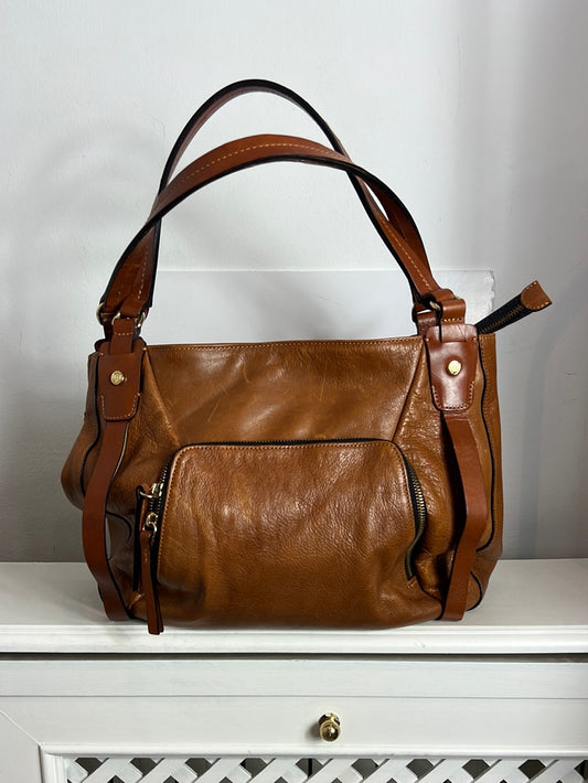 MASSIMO DUTTI. Bolso marrón piel