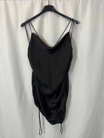 ZARA. Vestido corto satinado fruncidos. T L