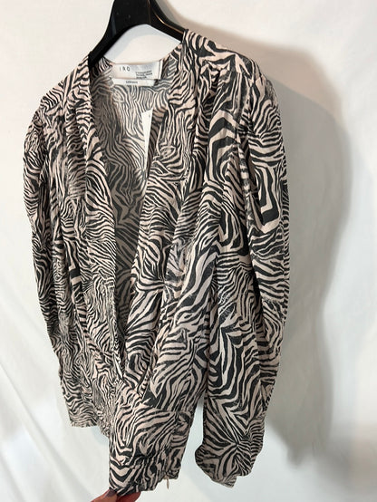 IRO.Blusa animal print cruzada T.38