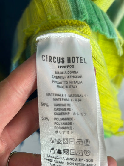 CIRCUS HOTEL. Jersey tie dye flecos. T 40