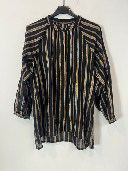 MAISON HOTEL. Blusa negra rayas T.u(S)