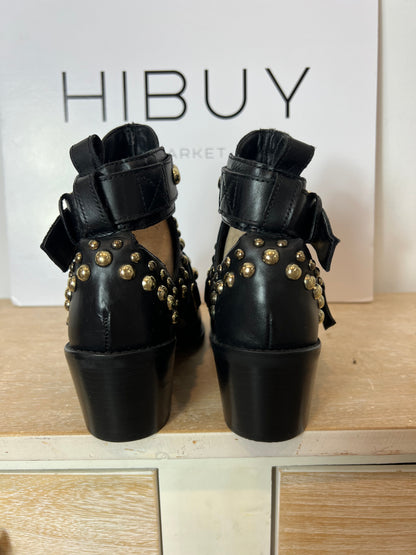 KURT GEIGER. Botines negro tachuelas T.36