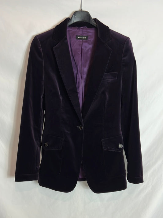 MASSIMO DUTTI. Blazer morada terciopelo T.36