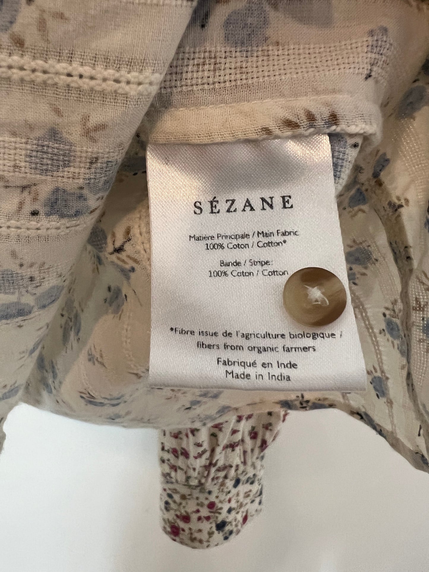 SEZANE. Blusa flores detalle volante T.34