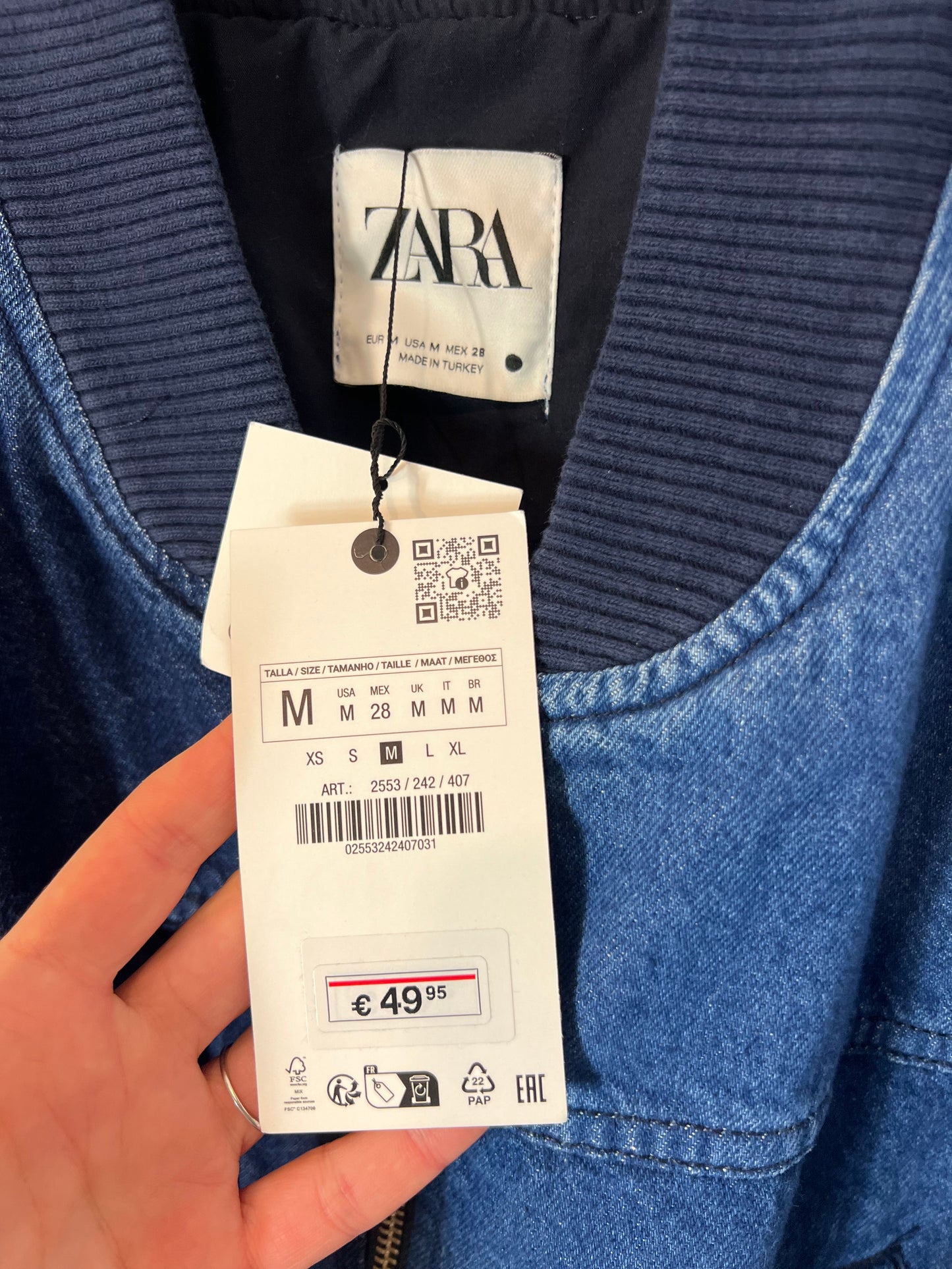 ZARA. Cazadora denim detalle manga. T M