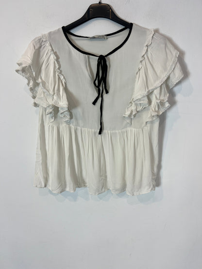 ZARA. top blanco volantes T.s