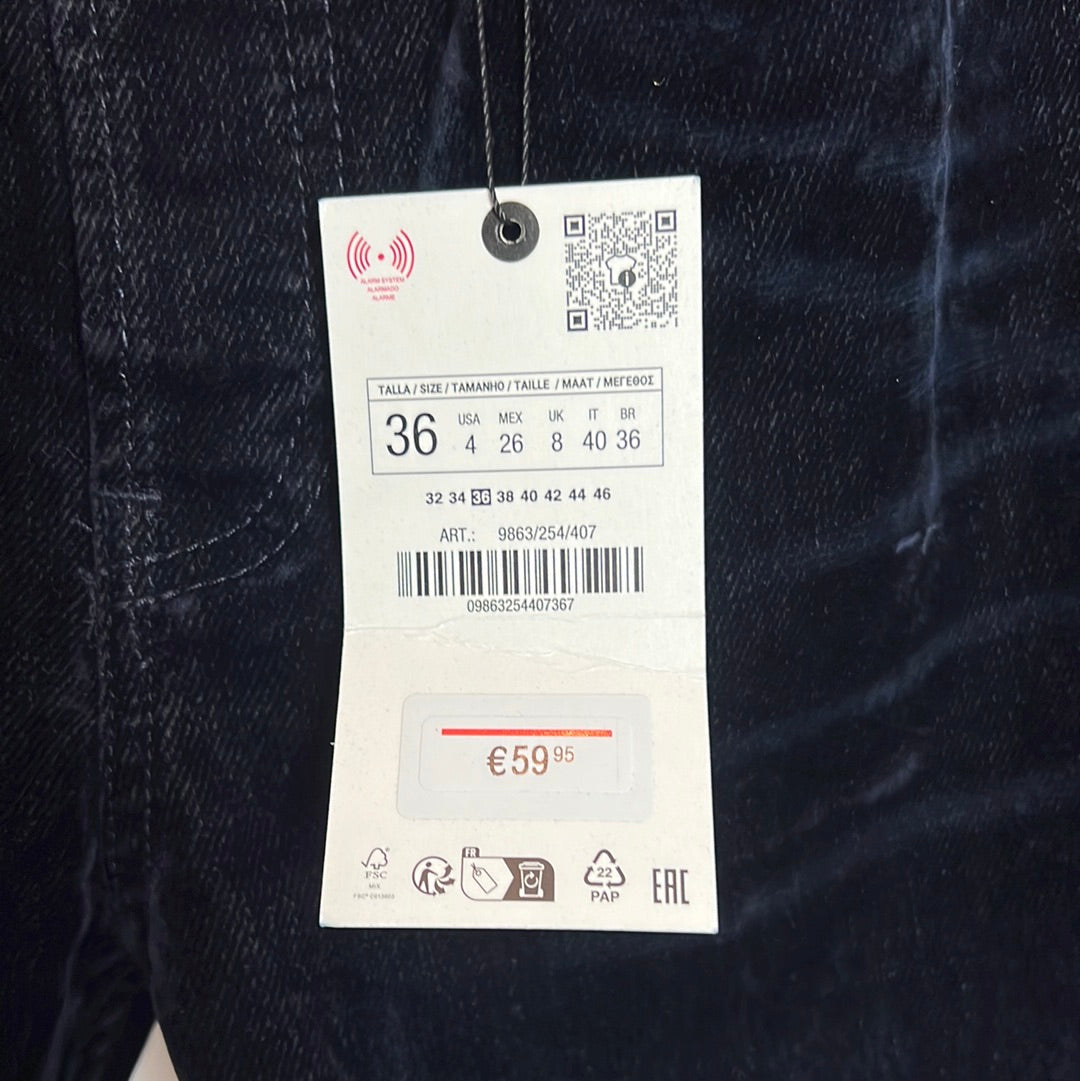 ZARA. Denim azul efecto terciopelo. 36