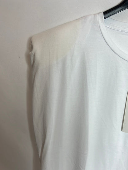 OBJECT. camiseta blanca hombreras . T L