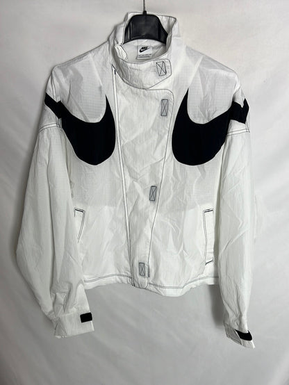 NIKE. Chaqueta blanca cortavientos logo.T XS