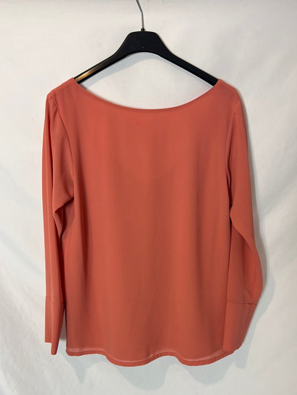 BIMANI. Blusa color salmón escote T S