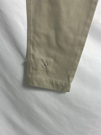 ISABEL MARANT ETOILE. Pantalón verde detalles tachuelas. T 34