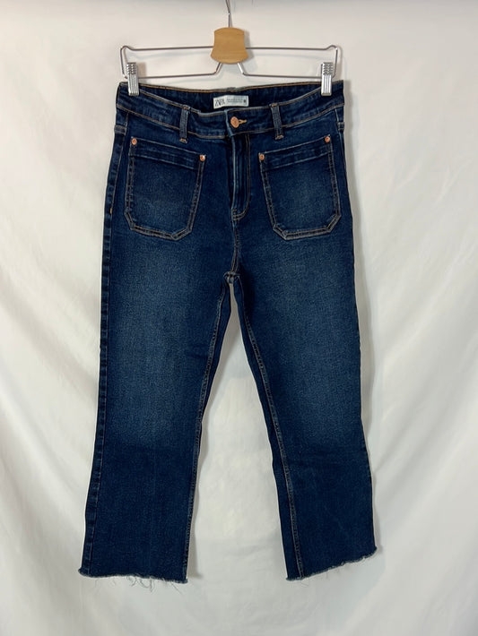 ZARA. Denim cropped bolsillos. T 40