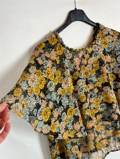 ZARA. Blusa flores semitransparente T.m