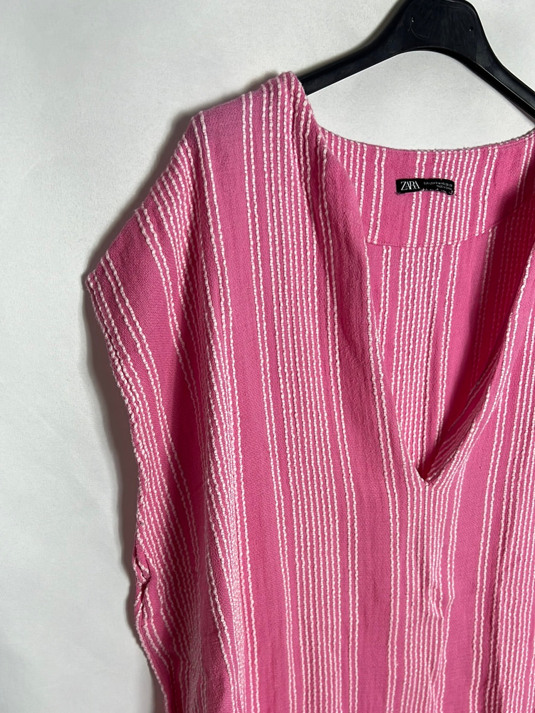 ZARA. Kaftan corto rosa textura. T S/M