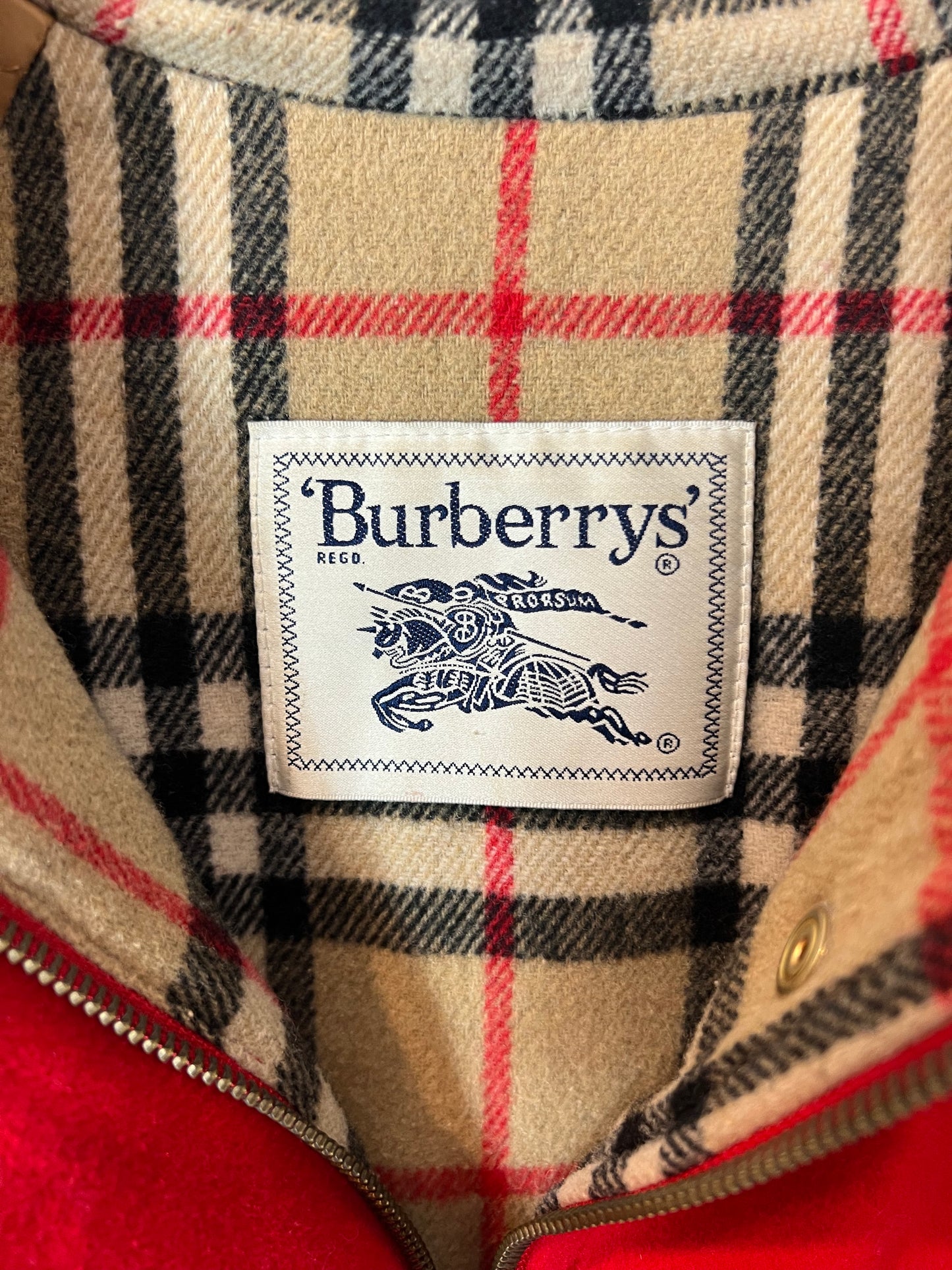 BURBERRYS. Trenca roja lana T.42