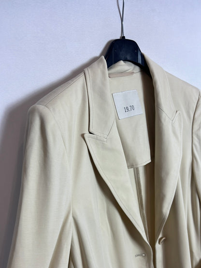 19.70. Blazer fluida beige. T 42