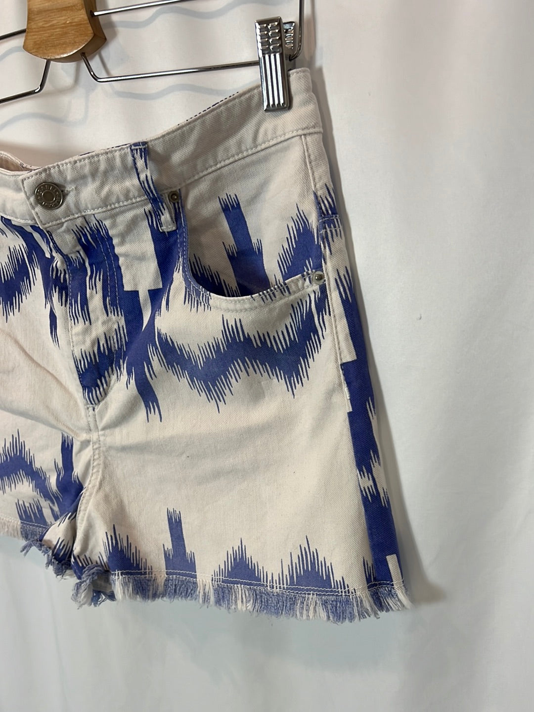 ISABEL MARANT ETOILE. Denim shorts estampados. T 36