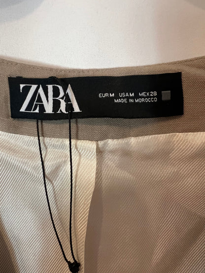 ZARA. Chaleco color tostado anudado. T M