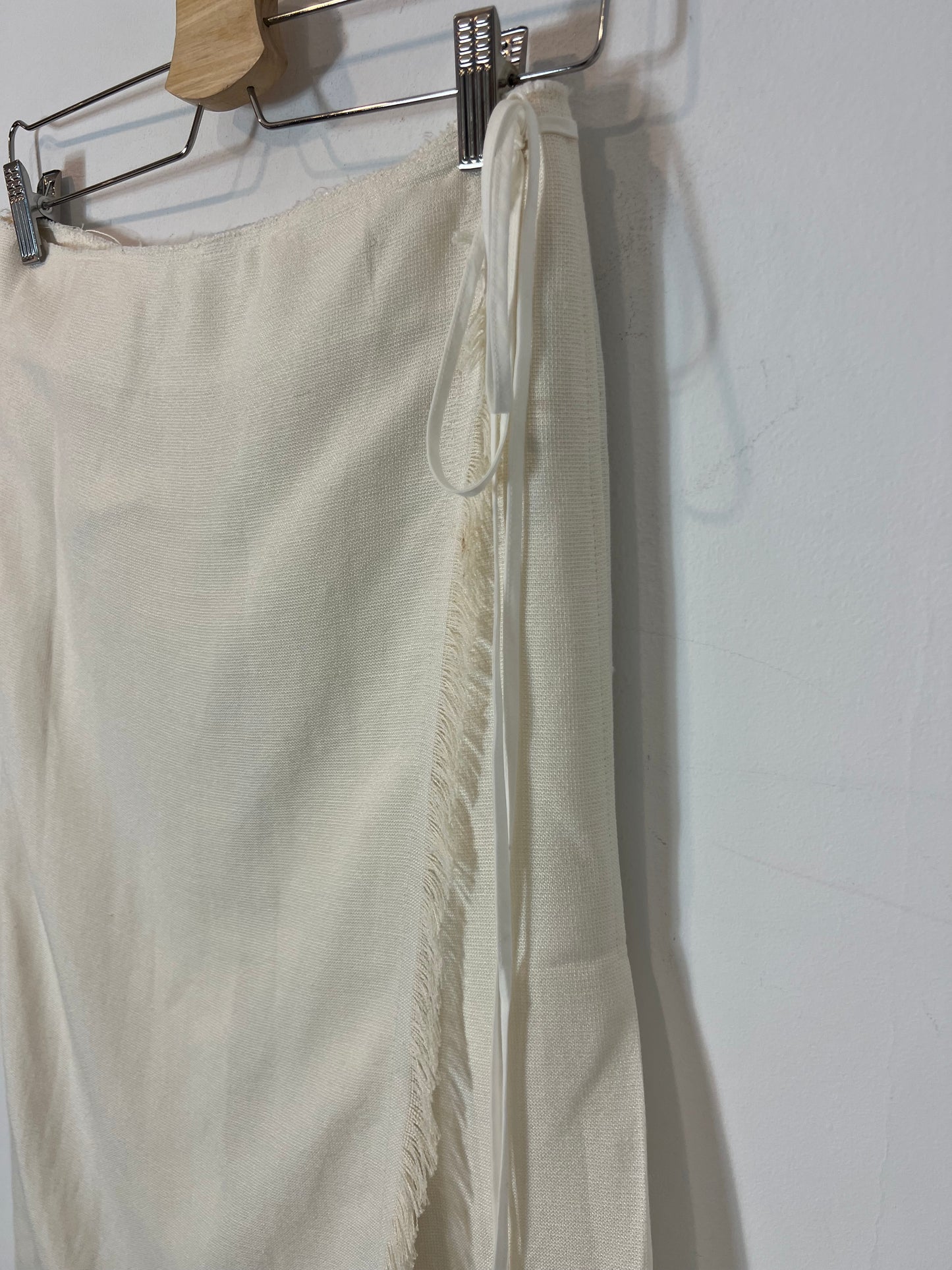 MARNI. Falda midi blanca T.38