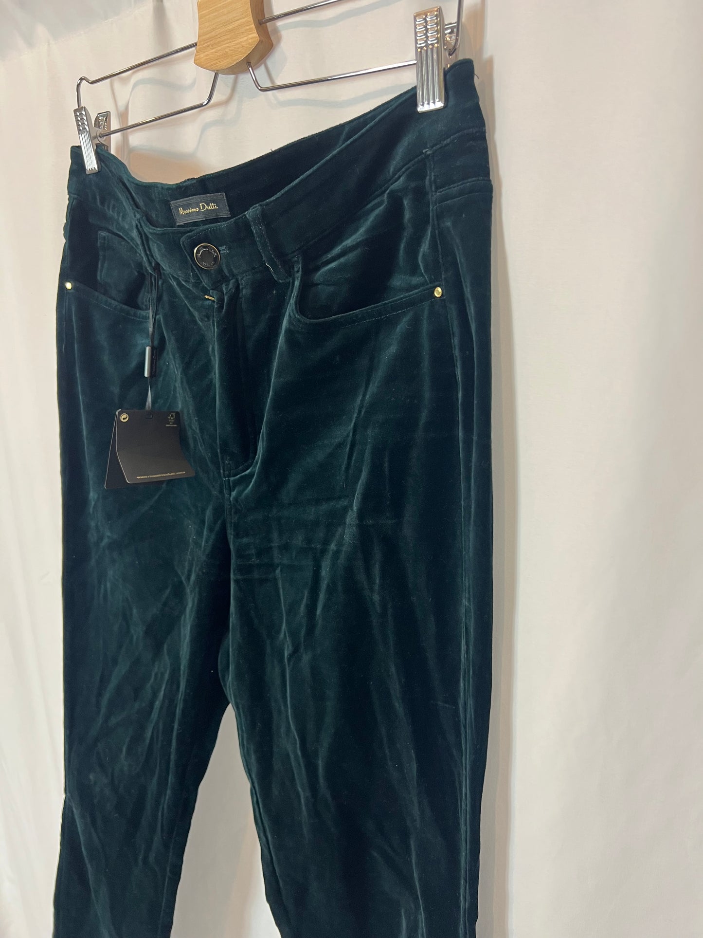 MASSIMO DUTTI. Pantalón verde terciopelo. T 42