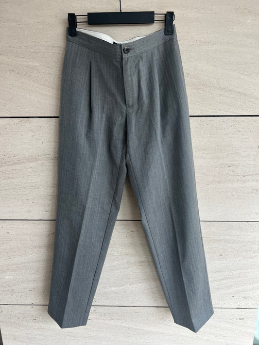 A.P.C. Pantalón pinzas lana gris dibujo espiga . T 34