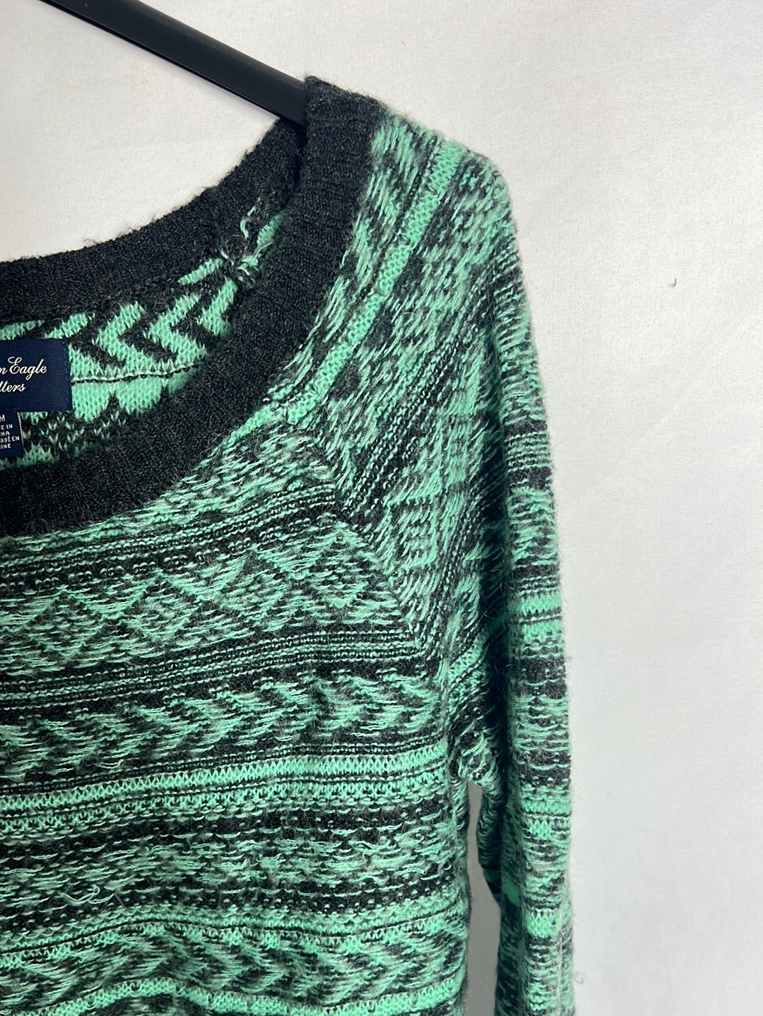 AMERICAN EAGLE. Jersey verde y gris apertura . T M