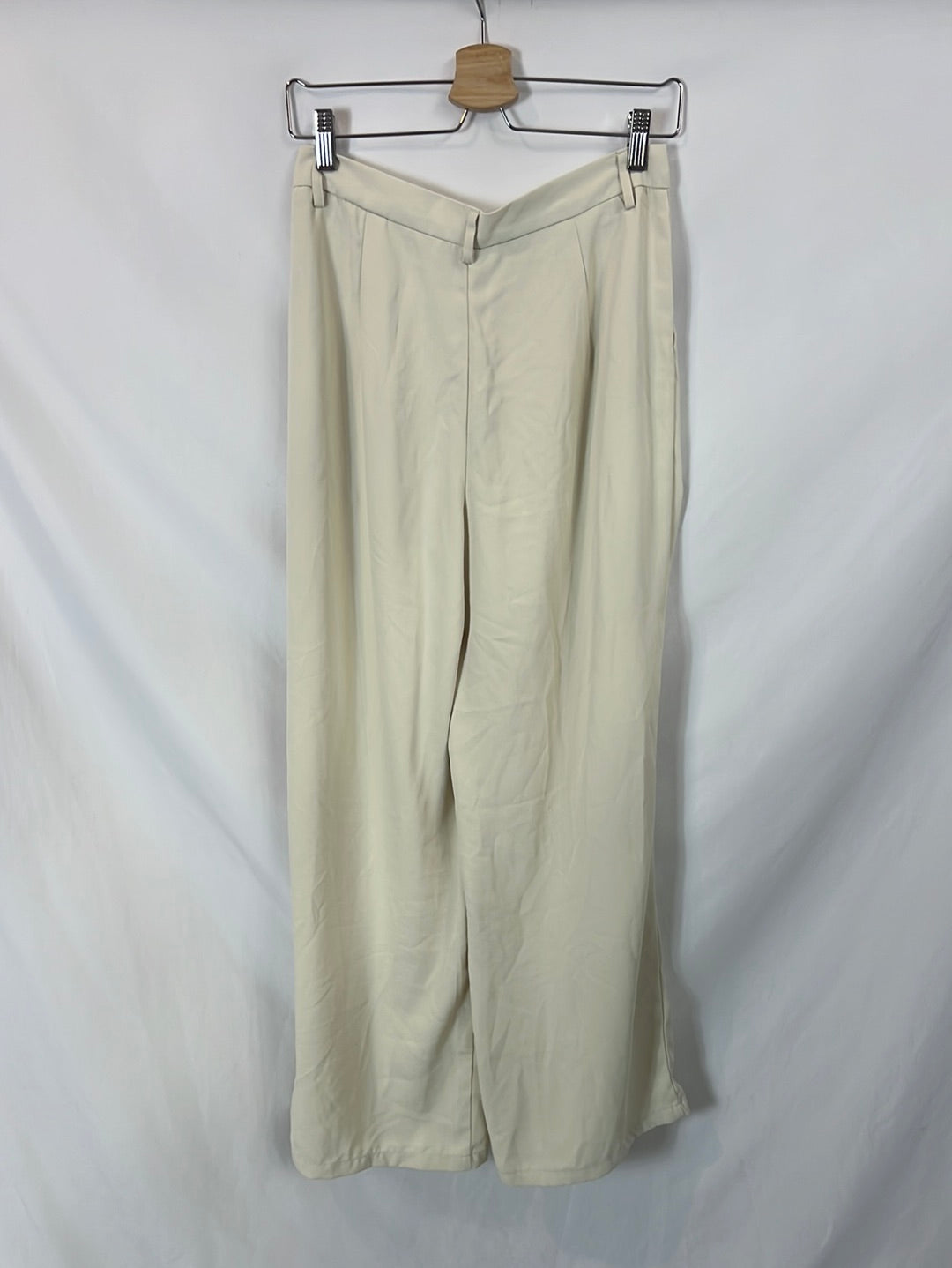 OTRAS.Pantalón beige pinzas T.m