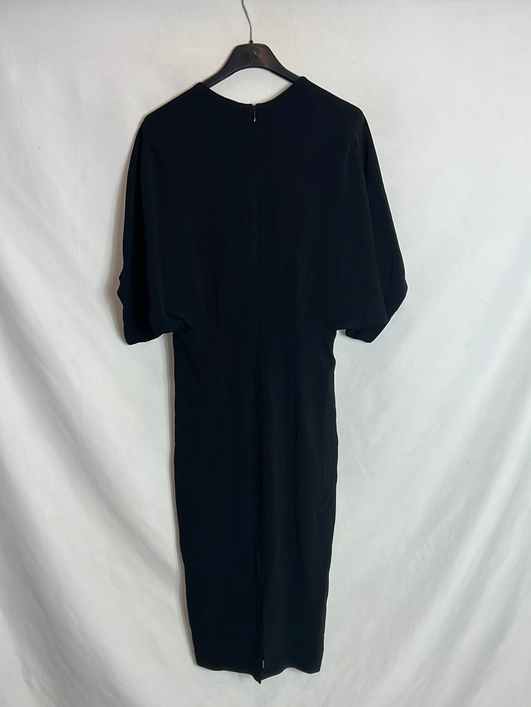 ZARA (Narciso Rodriguez). Vestido negro midi. T S