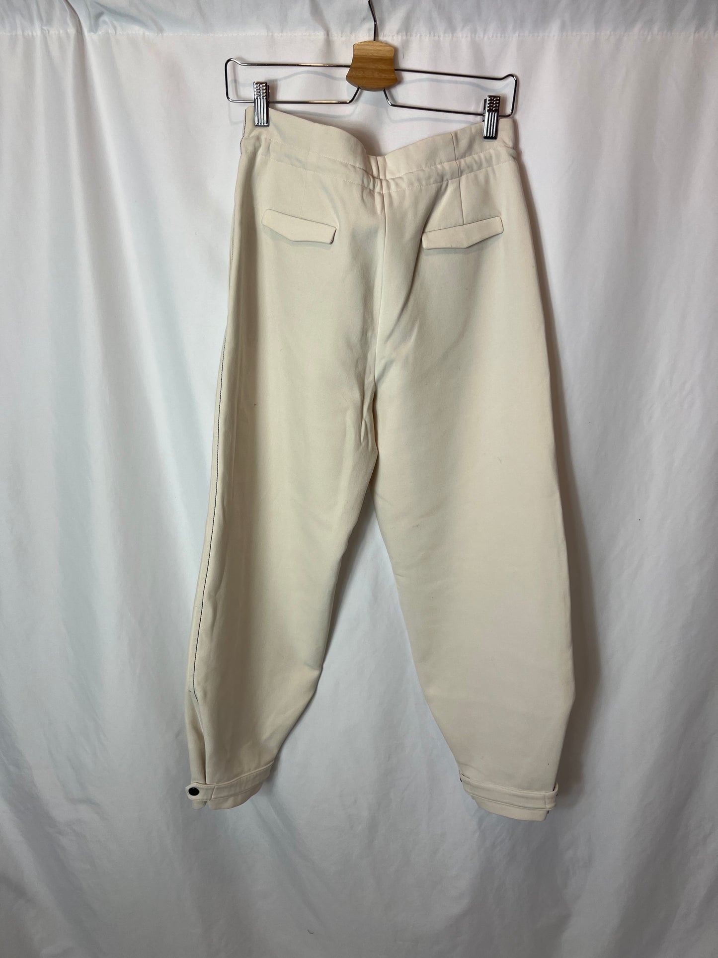 UTERQÜE. Pantalón beige slouchy T.s