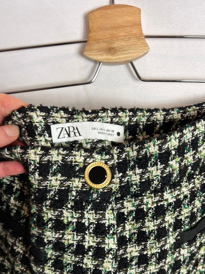 ZARA. Pantalón tweed tonos verdes. T L