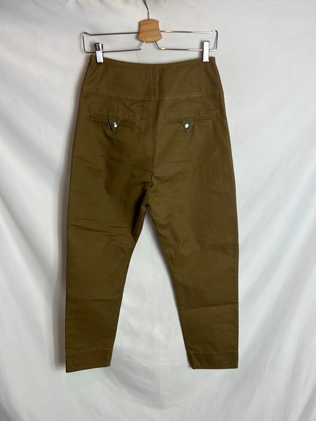 ISABEL MARANT  ÉTOILE. Pantalón verde caqui detalle bolsillos. T 38