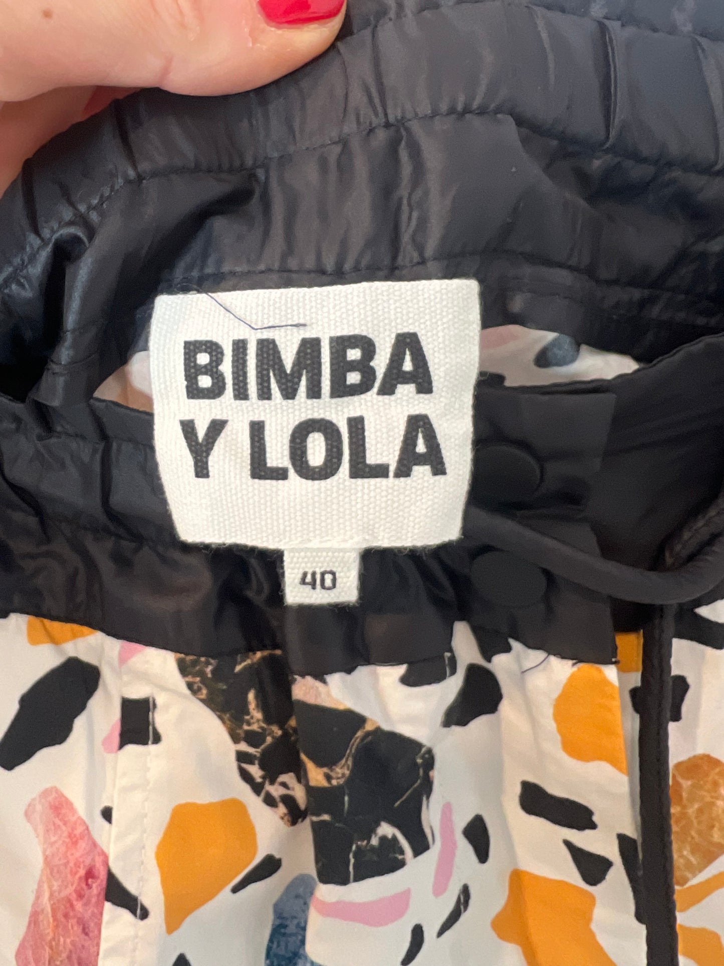 BIMBA Y LOLA. Pantalón estampado textura. T 40