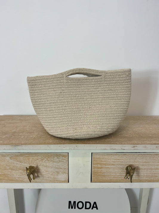 OTRAS. Bolso de mano tela beige